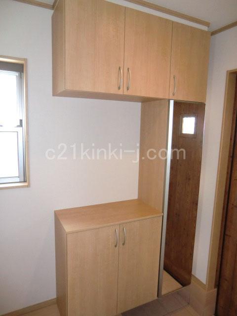 Entrance. Local photos (entrance)