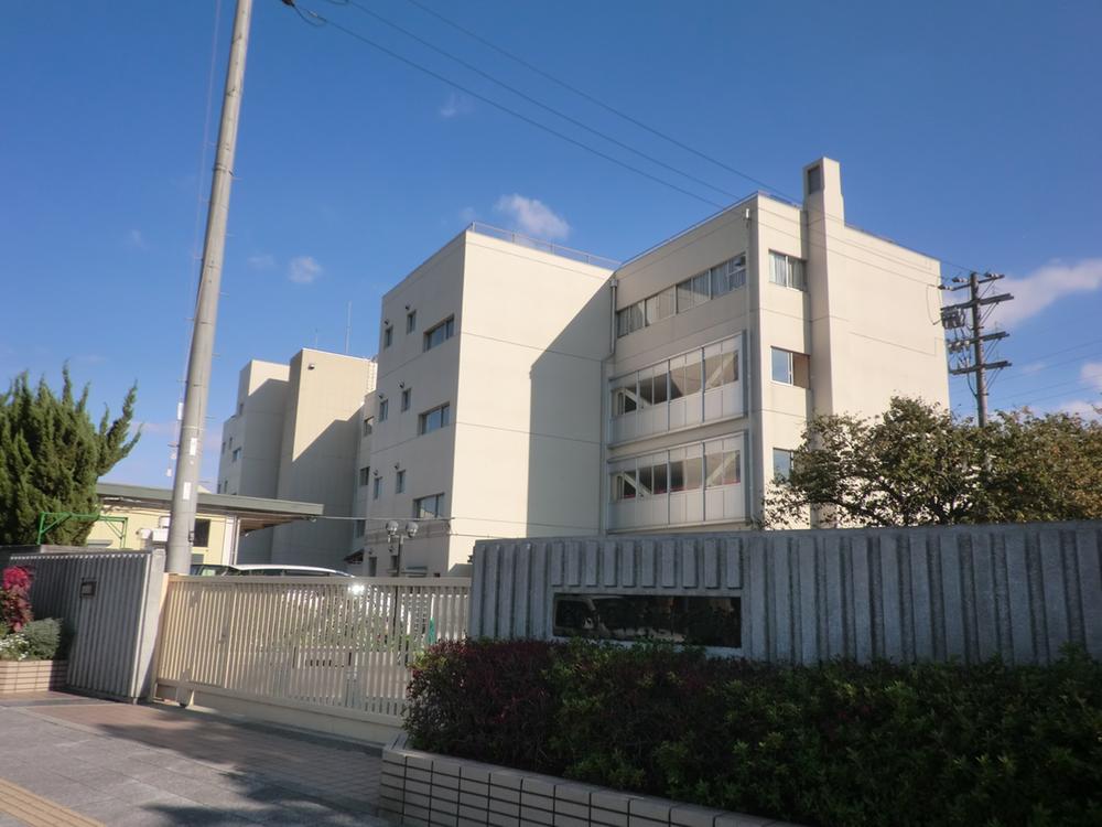Junior high school. Takarazuka Municipal Takashi until junior high school 1080m