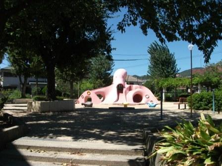 park. 30m to Tsurunoso park