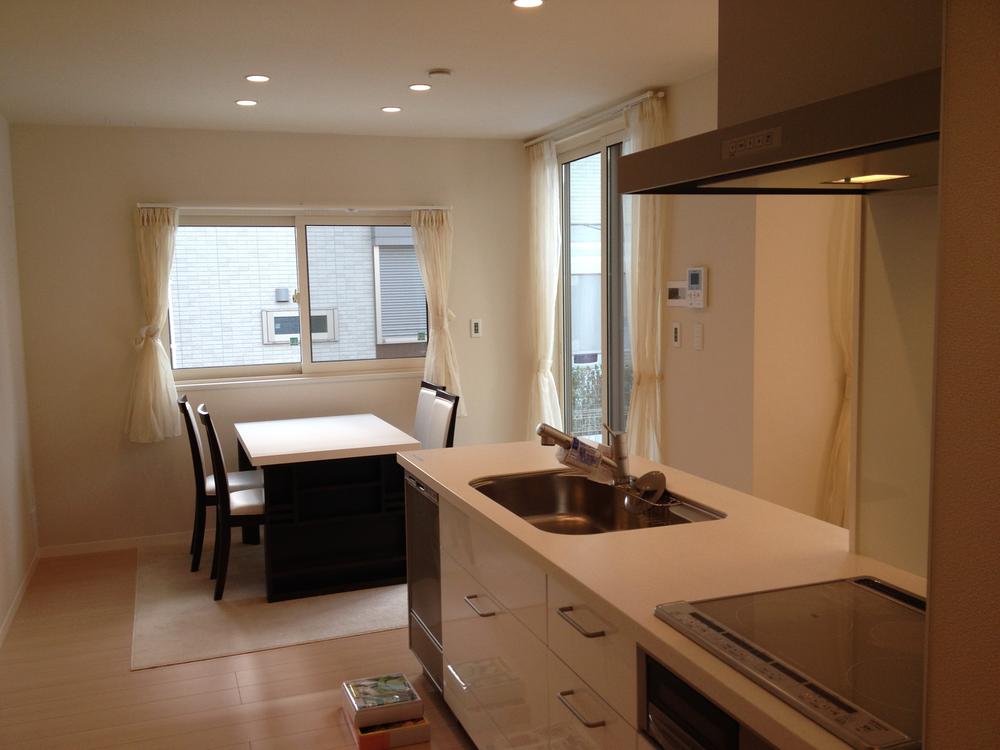 Other. A No. area (November 2013) Shooting