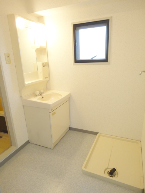 Washroom. Basin dressing room ^^