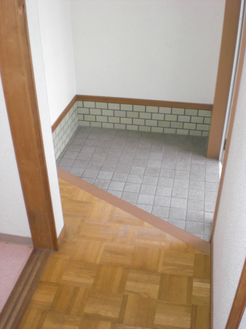 Entrance. Entrance ^^