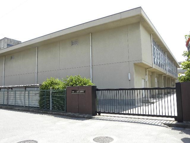 Junior high school. Hoden 1300m until junior high school