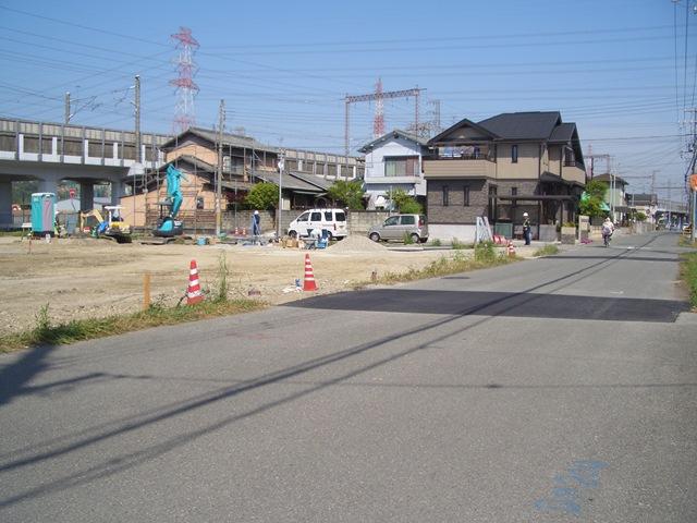 Local photos, including front road. Local (May 2015) Shooting