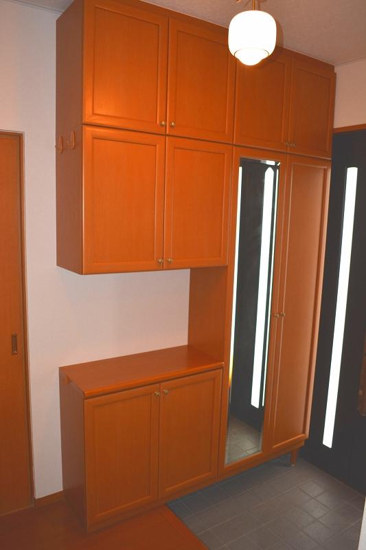 Entrance. Indoor (September 2013) Shooting