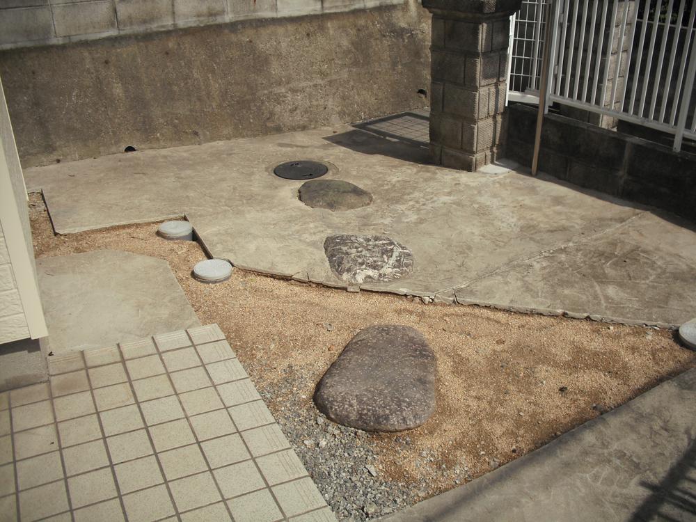 Garden. Takasago Nakasuji Residential home Renovated local