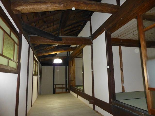 Other introspection. Second floor State of the Hall