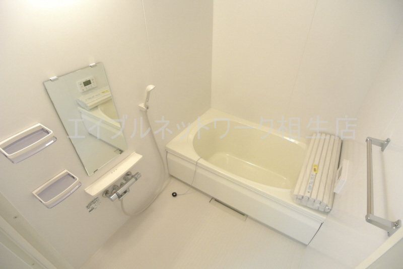 Bath. The model image