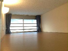 Receipt. Receipt, Bedroom in either a