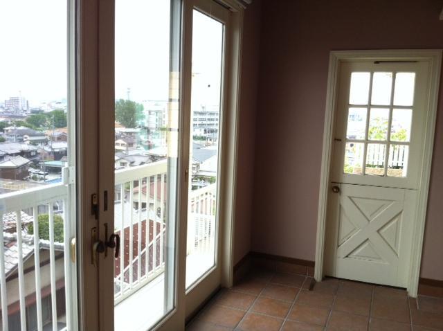 Toilet. Indoor (June 2013) Shooting