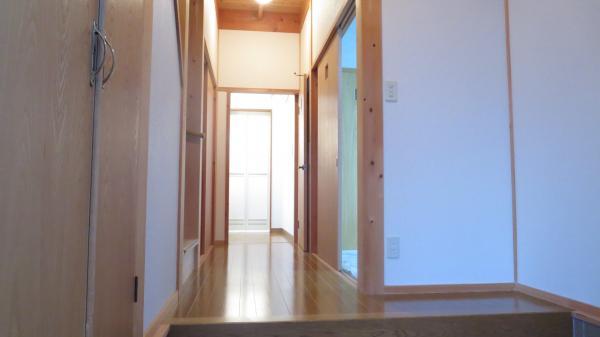 Other introspection. 1 Kairoka It is decorated with warmth of tree is felt