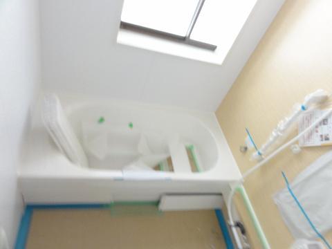 Bathroom. Exchange to the unit bus 1616 type