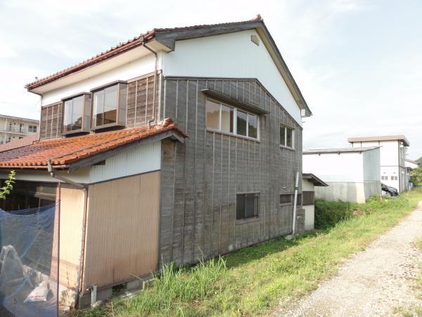 Local appearance photo