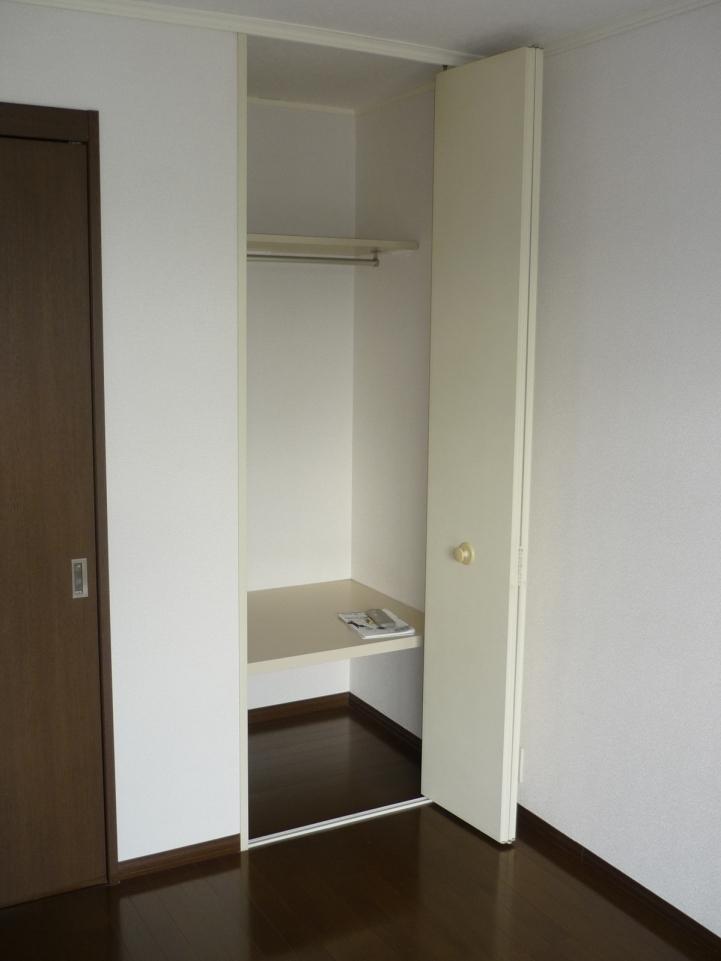 Receipt. Western-style housing