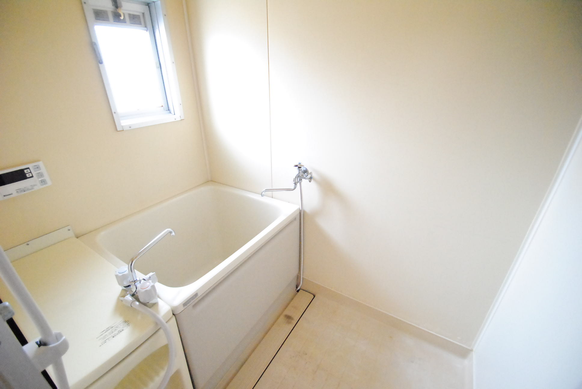 Bath. Already exchange for hot water supply chasing 焚式!