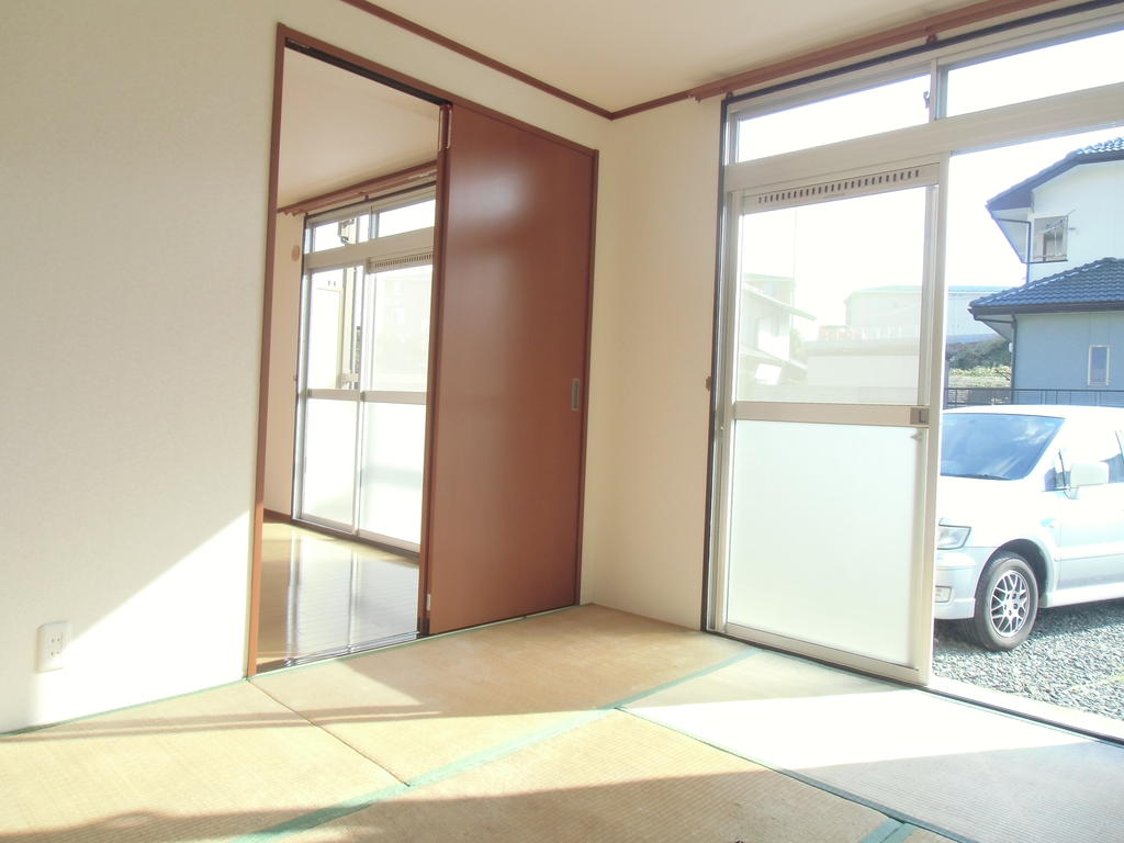 Other room space. Bright 6 Pledge Japanese-style room, Day pat