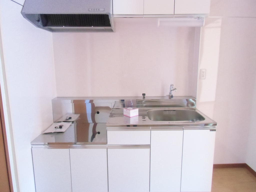 Kitchen. Since the new goods, Comfortably you can dish it ^^