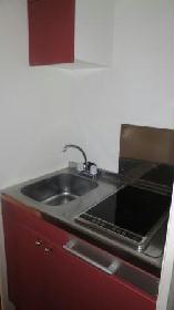 Kitchen. Up and down in the storage space