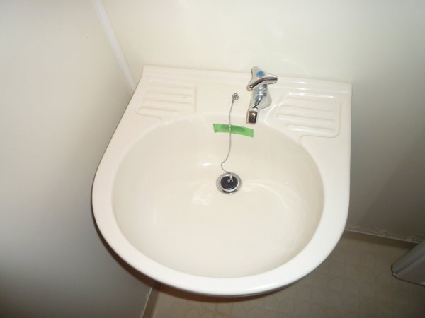 Washroom. Wash basin