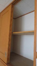 Receipt. Up ・ Storeroom