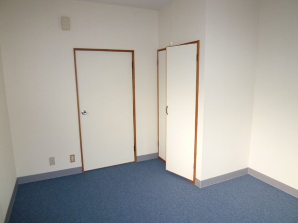 Other room space. Western style room