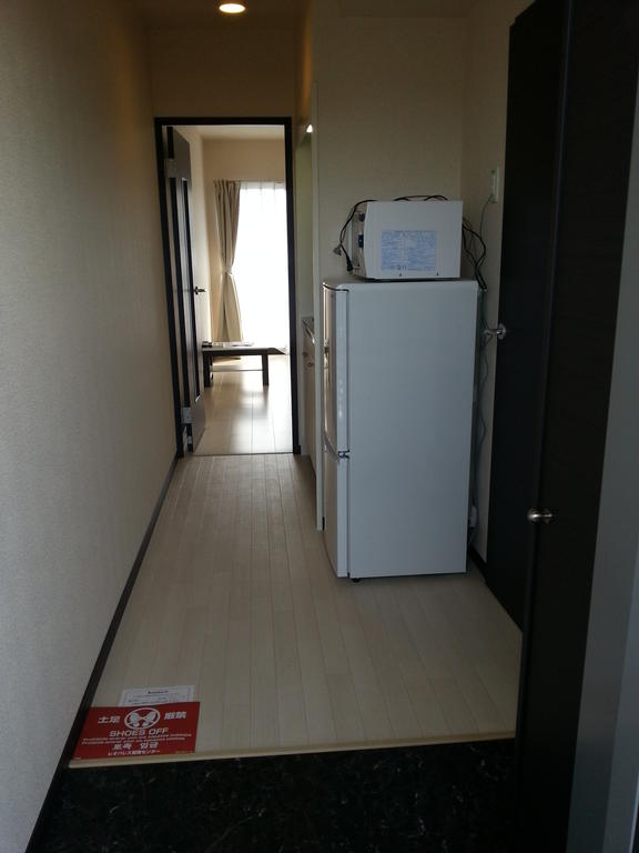 Entrance. A spacious entrance Sensor with lighting