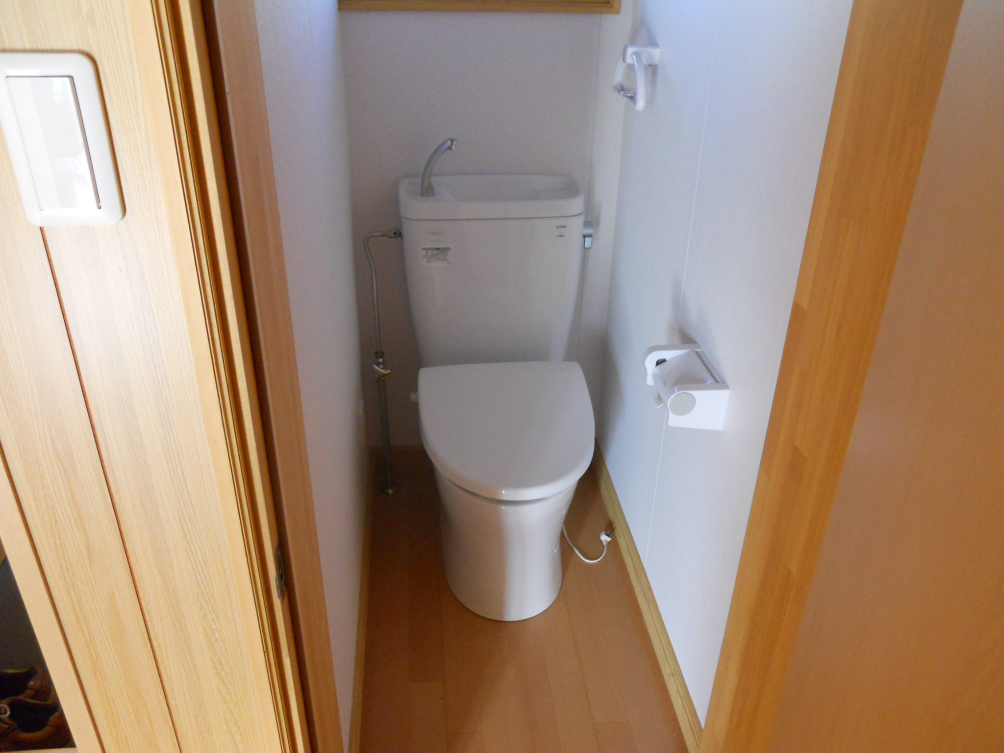 Toilet. It is a new article.