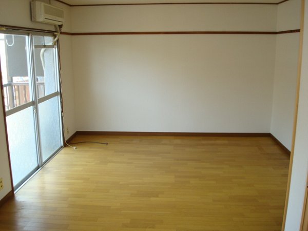Other room space. Flooring