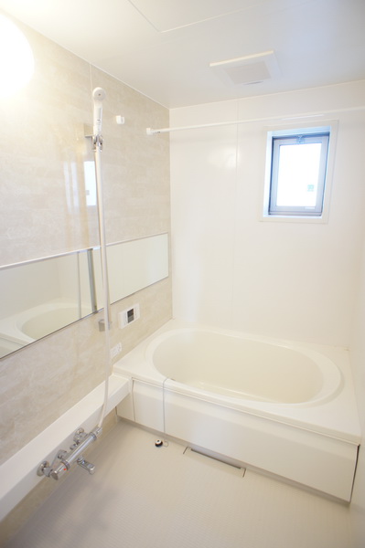 Bath. Image. It is the same specification.