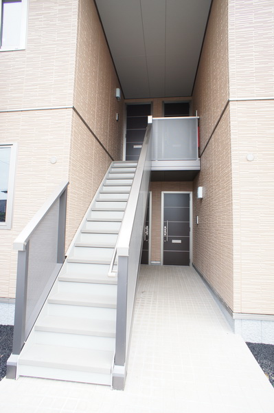 Other common areas. Image. There is one floor slope.