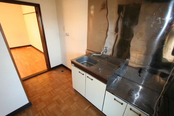 Other. Indoor Laundry Storage