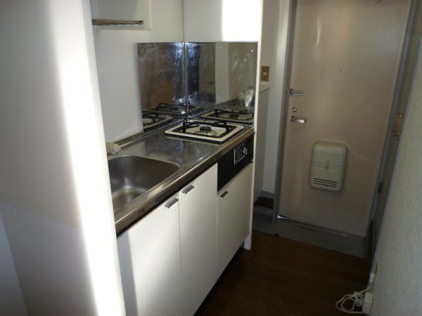 Kitchen. Bite gas stove