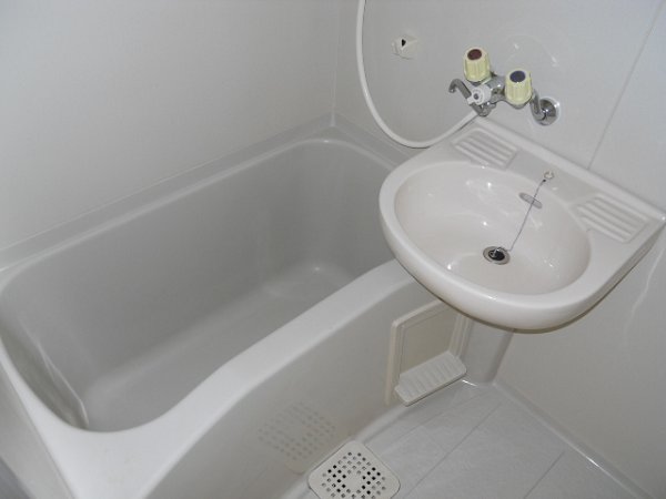 Bath. Hot water supply equation