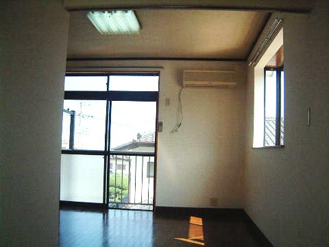 Living and room. Flooring