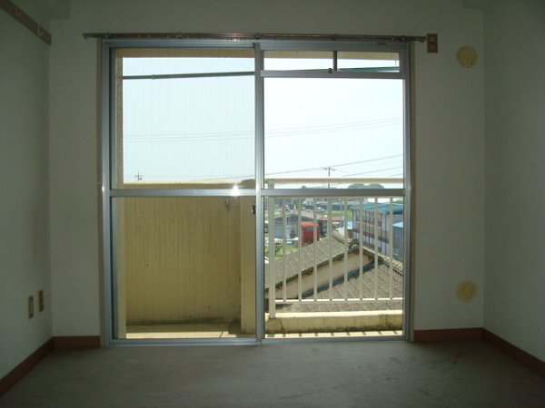 Other room space. Western style room