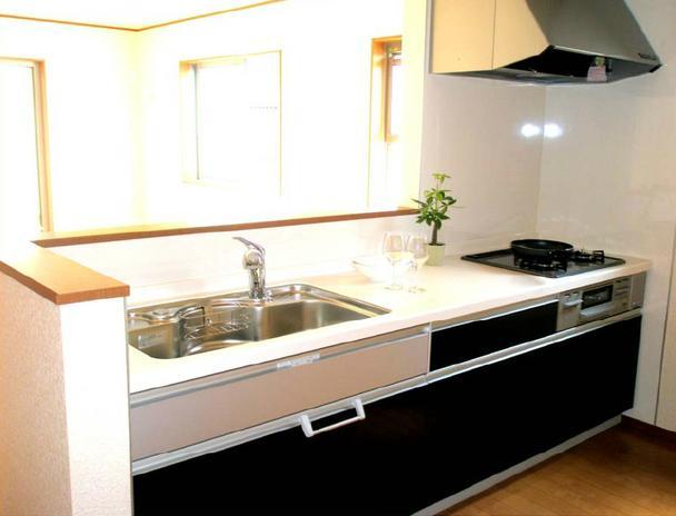 Same specifications photo (kitchen)