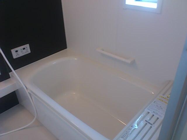 Same specifications photo (bathroom)
