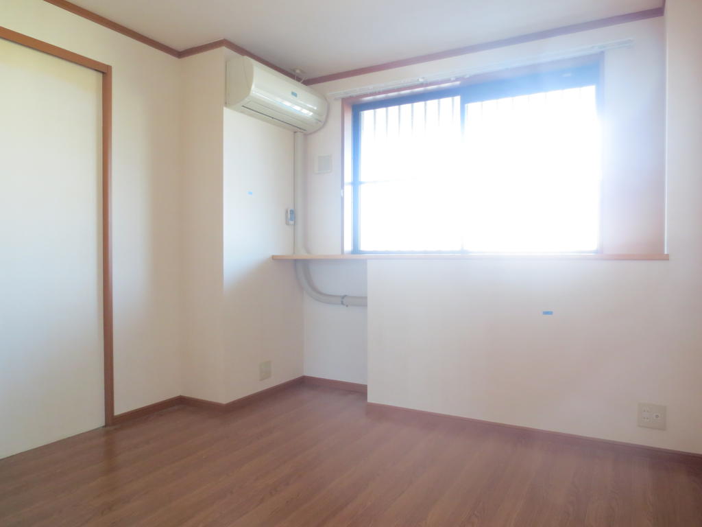 Other room space. Western-style 6 Pledge