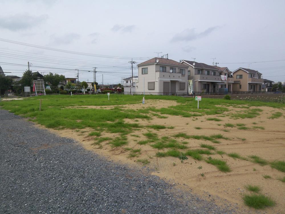 Local photos, including front road