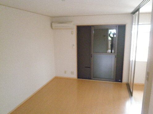 Living and room. Air-conditioned