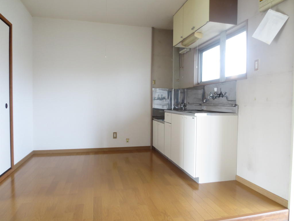 Kitchen. DK6 Pledge ・ With window
