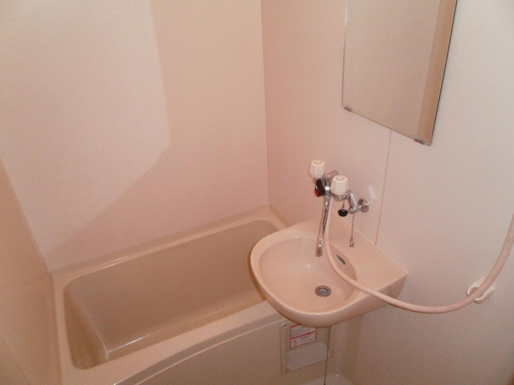 Bath. Of course, bus ・ Restroom
