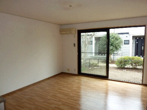 Living and room
