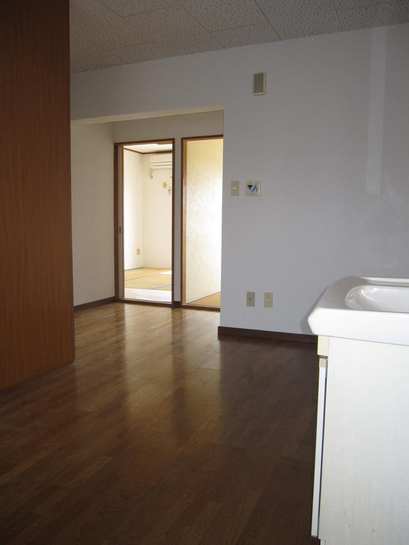 Kitchen. dining