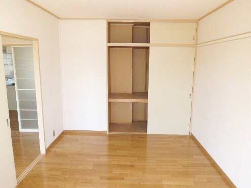 Living and room. Plenty of storage.