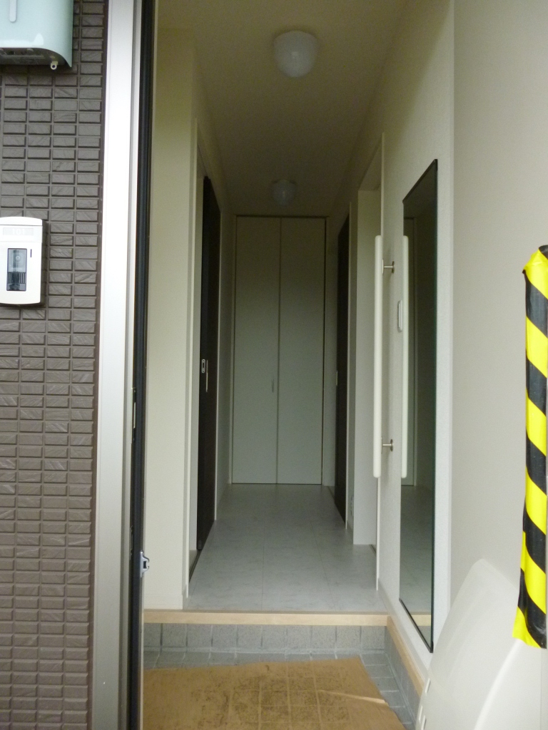 Entrance. With shoes BOX