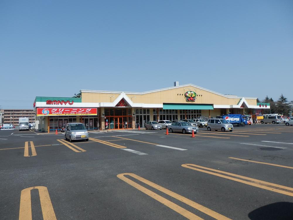 Supermarket. Sanyu to store 875m