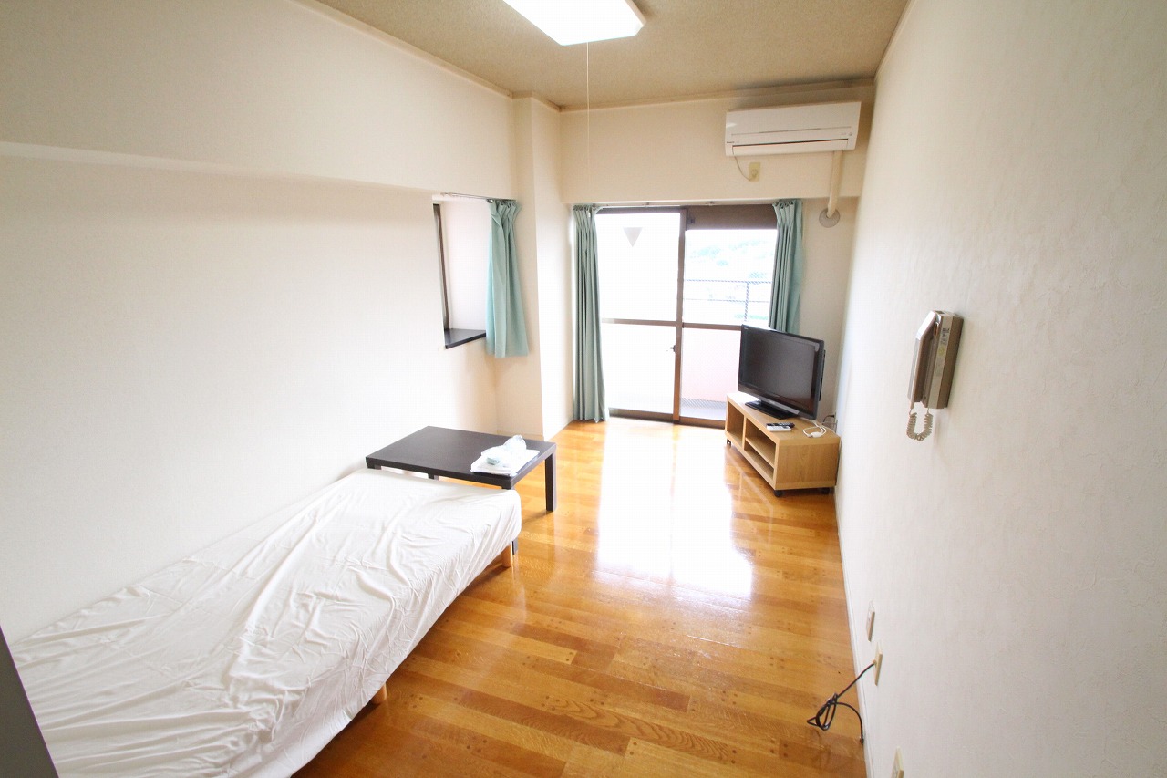 Living and room