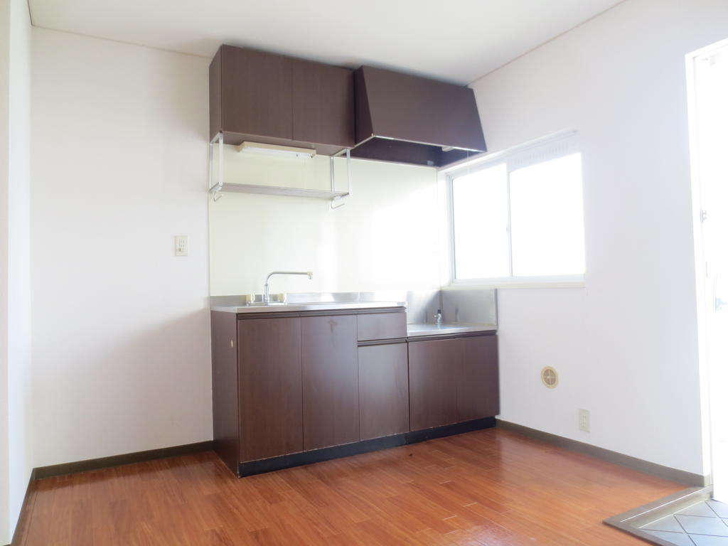 Living and room. DK7 Pledge