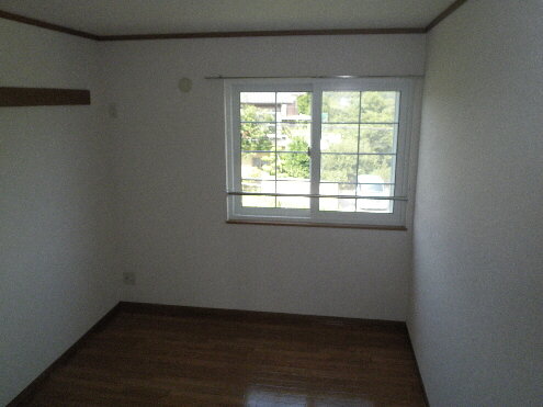 Other room space. 6 Pledge Western-style